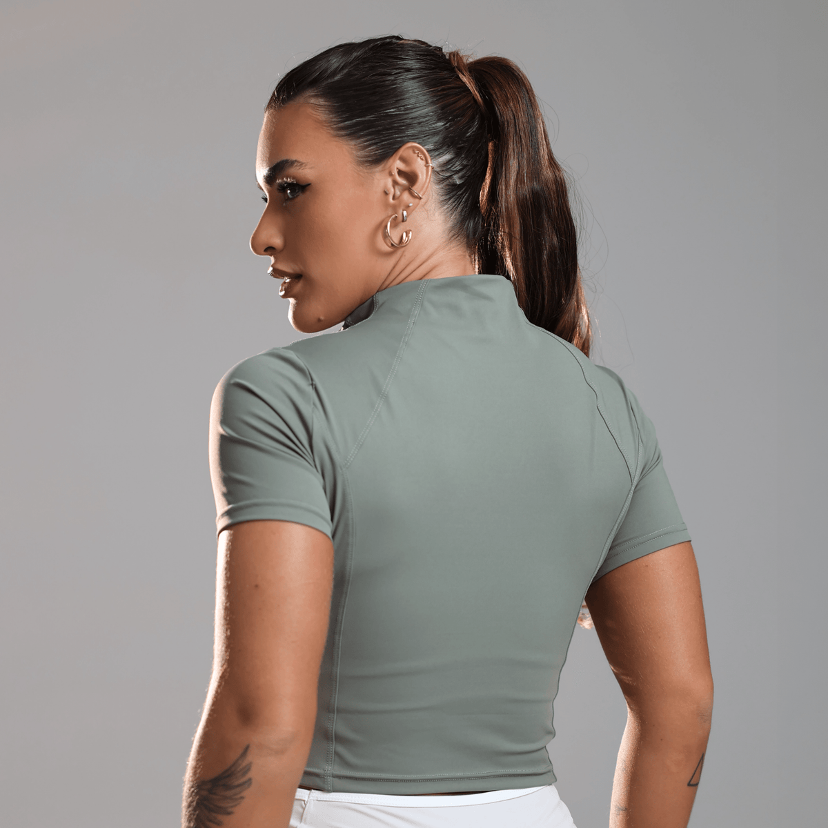 Camiseta Staple SOLARA™ - Miss Blessed Modas