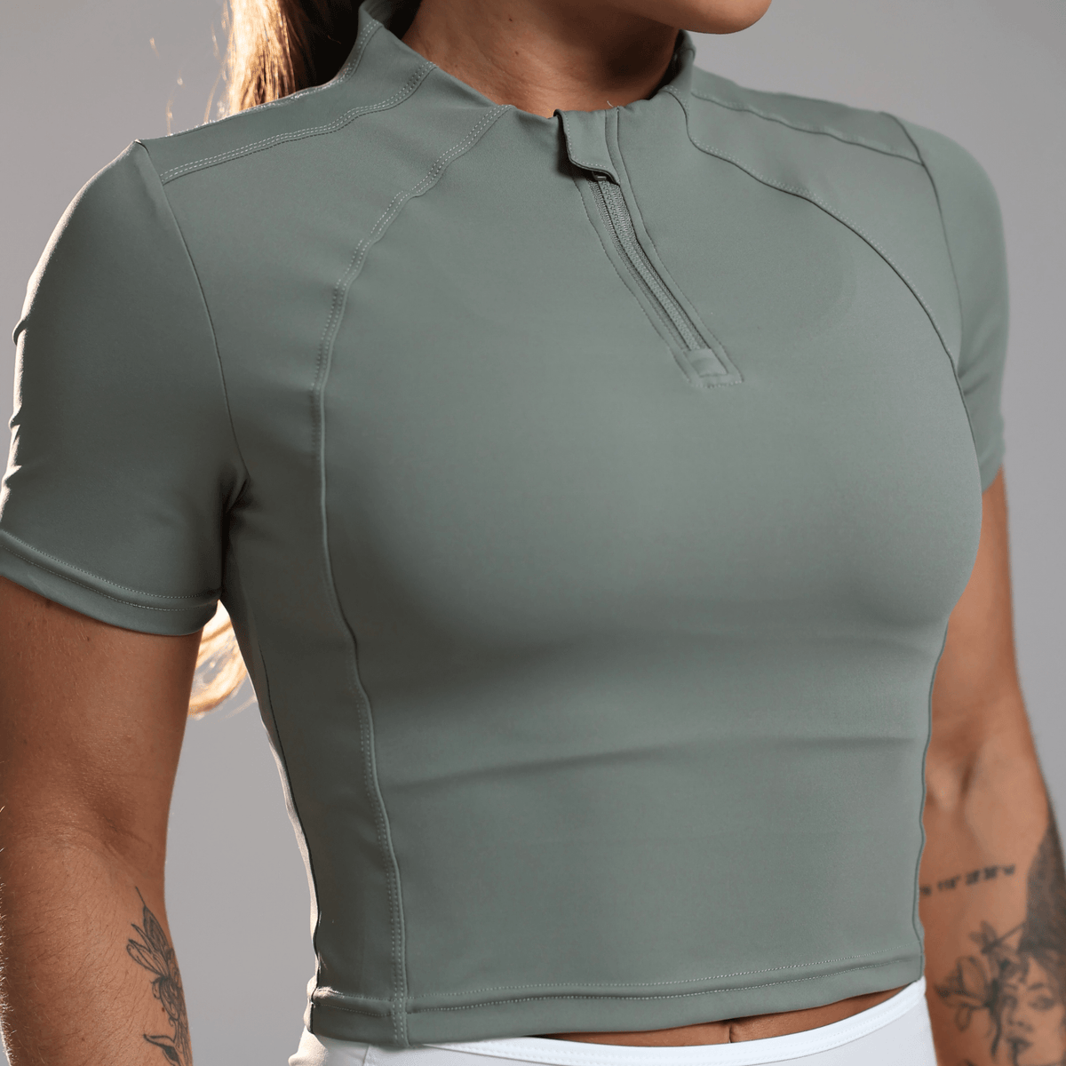 Camiseta Staple SOLARA™ - Miss Blessed Modas