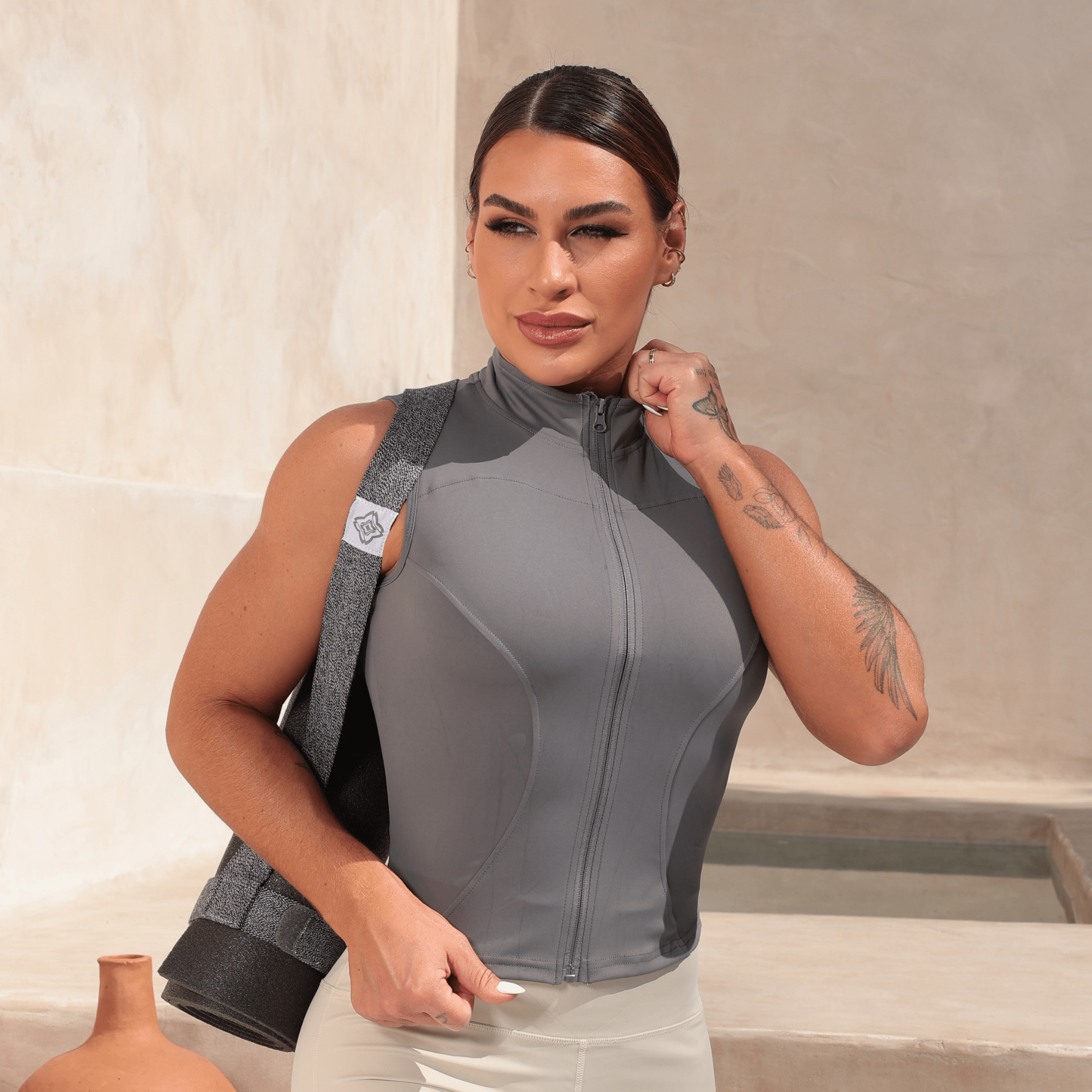 Camiseta VeloSleeve VORTEX™ - Miss Blessed Modas