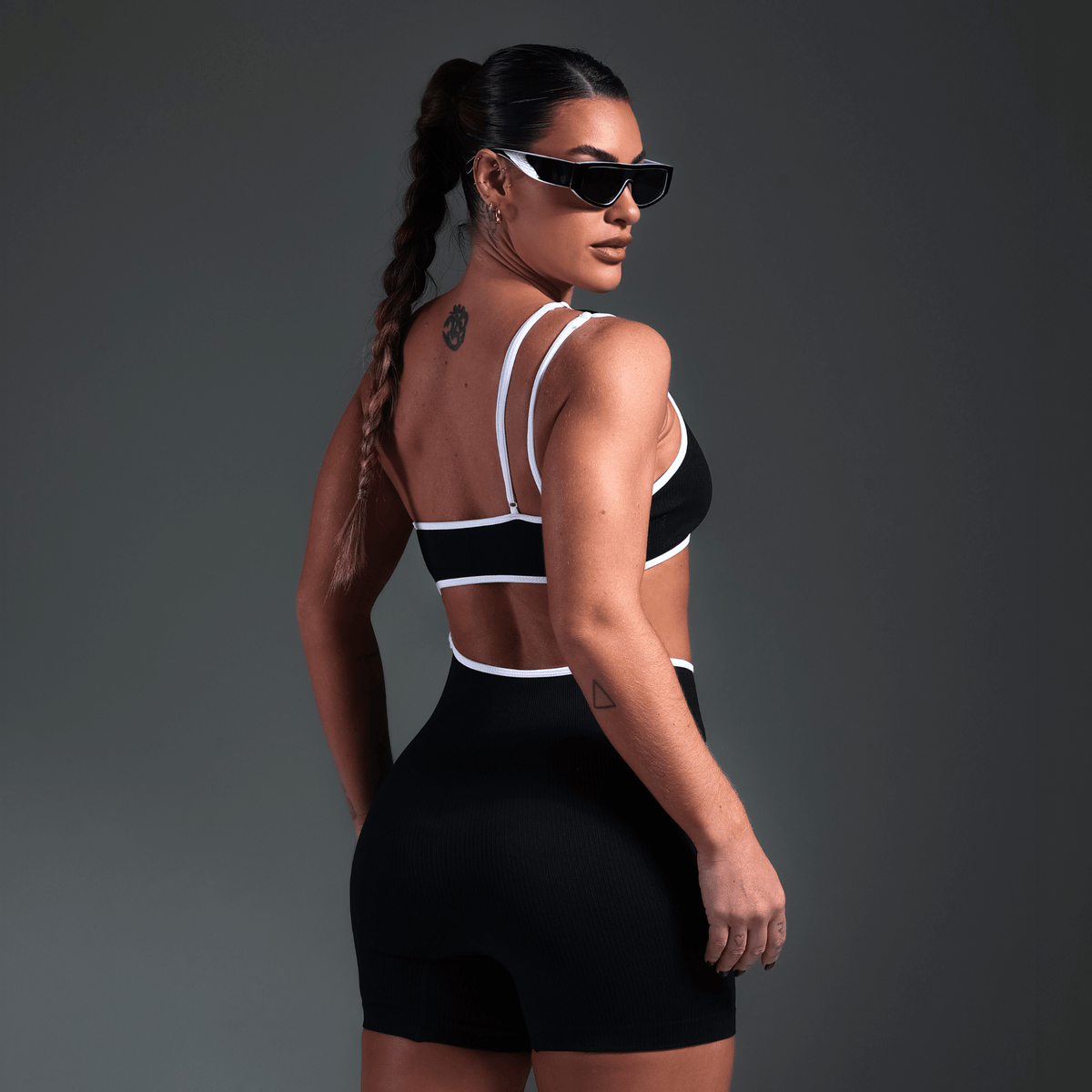 Macaquinho Curve Romper ECLIPSE™ - Miss Blessed Modas