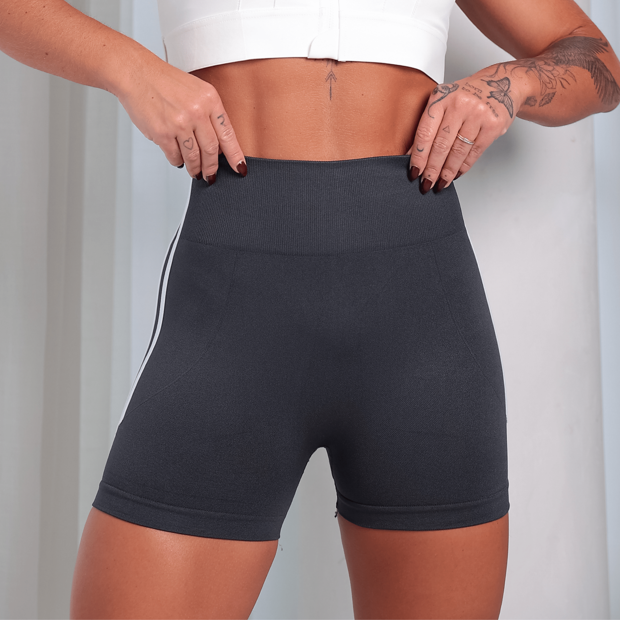 Shorts Line Fit - Miss Blessed Modas